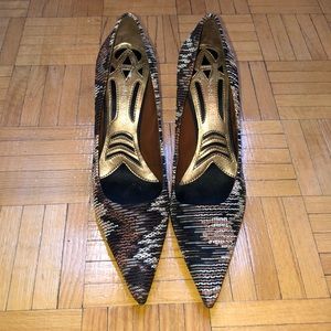 Nine West Mid Pointy Toe Pump w/ Fabric Print